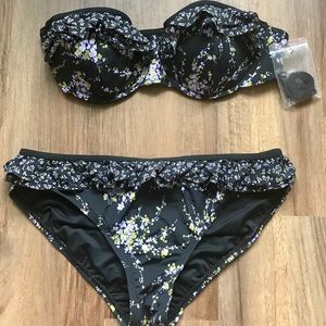NWOT Michael Kors Ruffle Blk/Violet Floral Bikini
